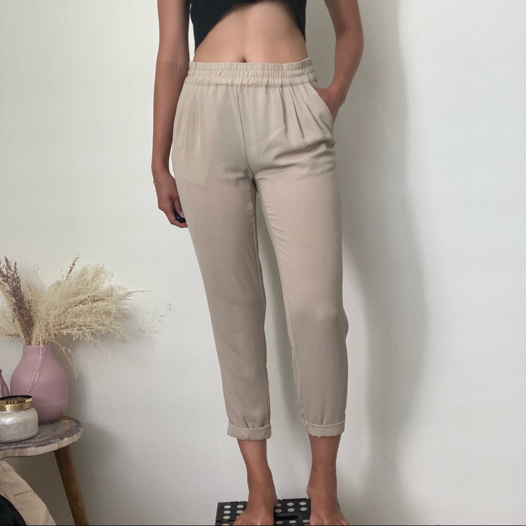 Zara Flowy Beige Tan Polyester Elastic Waist Joggers Trousers Relaxed Fit Xs